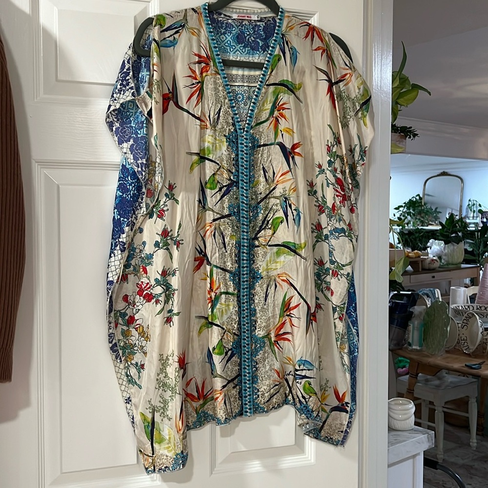 Gorgeous Johnny Was Cream and Blue Floral Blouse